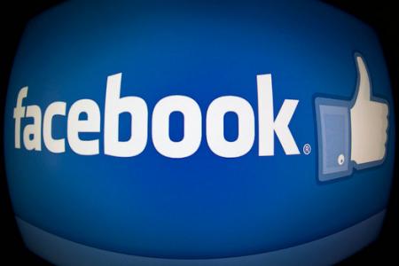 Ban Facebook? M'sia govt now says no