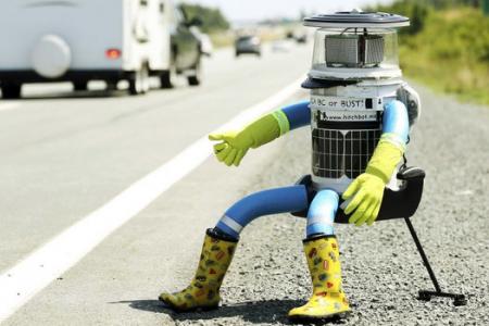Hitch-hiking robot survives trip across Canada