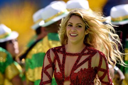Judge: Shakira's Loca rips off Dominican artist's song