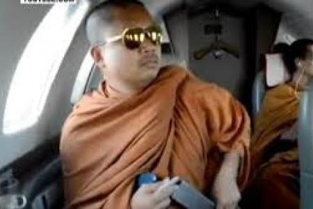 Poll: Thai Buddhists want monks and temples to declare assets
