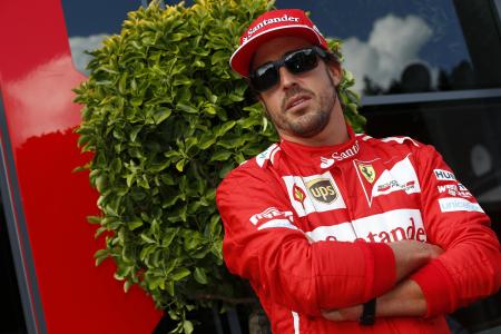 Ferrari's Alonso is frustrated and bored, but he's staying put