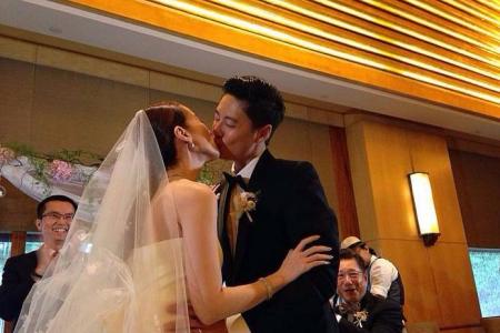 MediaCorp actress Yvonne Lim gets married, sports baby bump