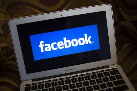 15 people on trial in France for alerting others to speed traps through Facebook