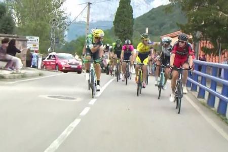 Ride and fight: Duelling cyclists disqualified as Alberto Contador win