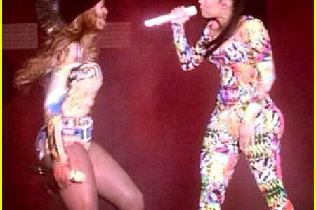Watch Beyonce and Nicki Minaj duet in Paris 