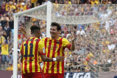 Neymar lauds Messi after scoring twice off his assists