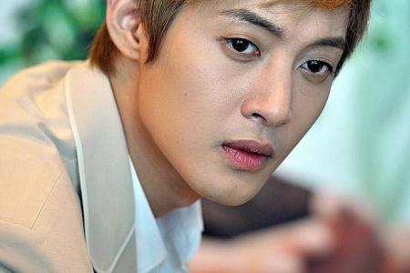 Fans upset after ex-girlfriend of Kim Hyun Joong drops assault charges against him