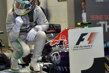 Hamilton first in Singapore Grand Prix, and now favourite for world title