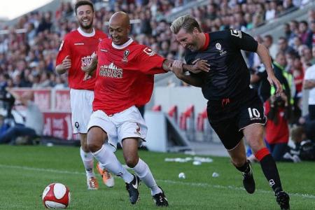 Salford deal gives Lim English football link