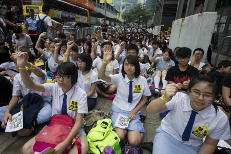 School children join Hong Kong democracy protests