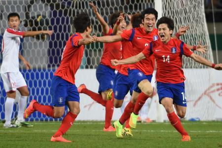 S Korean footballers excused 2 years of military service after beating North
