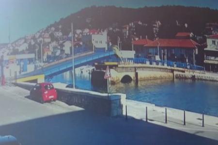 WATCH: Woman driver in Croatia jumps a raised bridge, fined $51