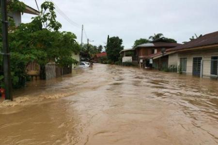 Severe floods hit Kota Kinabalu 