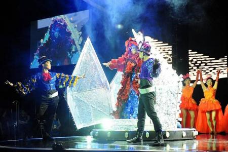 Giant bak chang steals the show at annual getai awards
