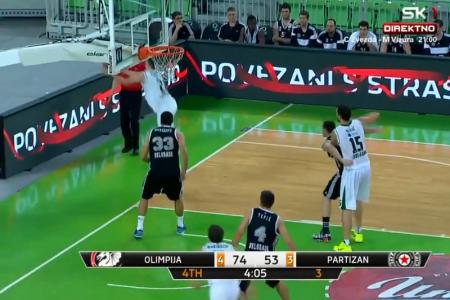 WATCH: Slovenian basketballer nails jaw-dropping shot