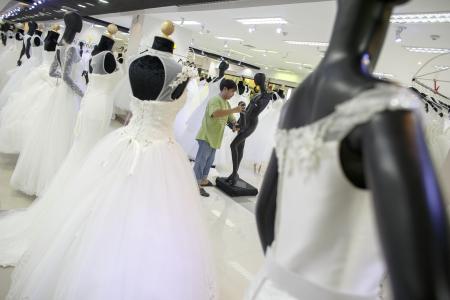 Runaway bride? She steals wedding dresses and flees in her underwear