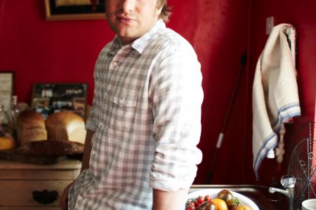 Celebrity chef Jamie Oliver admits to punishing his children with chilli peppers