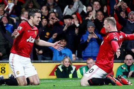 United counting on Rooney and van Persie
