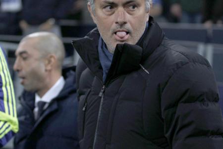 Mourinho delighted as Chelsea hit 5 past Schalke 