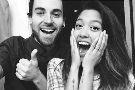 7 reasons why you should watch adorable YouTube couple Us The Duo live + giveaway!