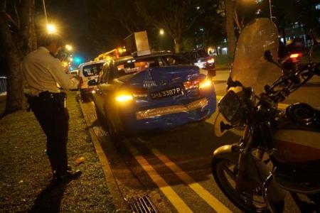 13 injured in accident between bus and taxi at Upper Serangoon Road
