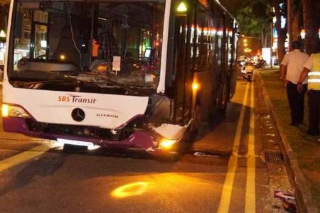 13 injured in accident between bus and taxi at Upper Serangoon Road