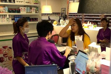 Spat over bill at HarbourFront nail spa: $1,260 bill manicure leaves couple sore