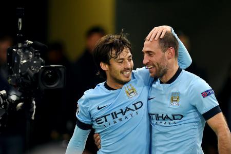 Manchester City beat Roma 2-0 to book place in Champions League knock-out stage