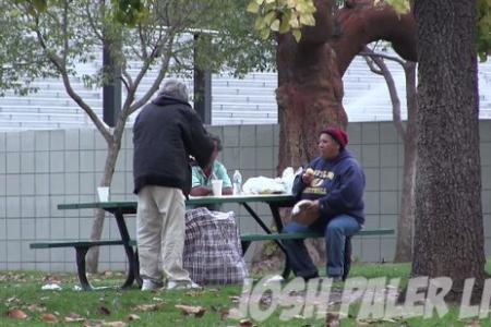YouTuber gives homeless man US$100: Experiment touches hearts