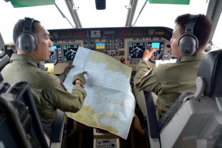 QZ8501 LIVE UPDATES DAY 3: AirAsia, rescue team confirm that debris is from missing plane