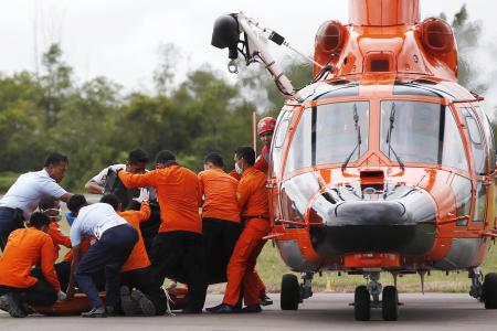 QZ8501 LIVE UPDATES DAY 4: Coffins arrive at local hospital in Pangkalan Bun