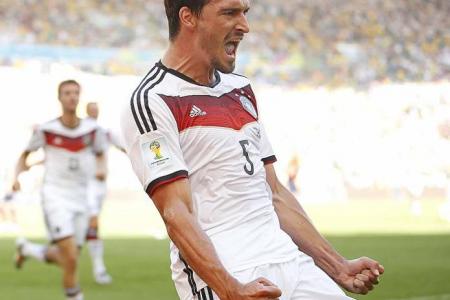 Hummels is the answer to your defensive woes, van Gaal