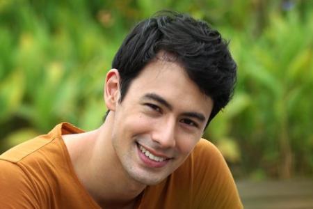 Congrats! Actor-host George Young announces marriage to long-time girlfriend 