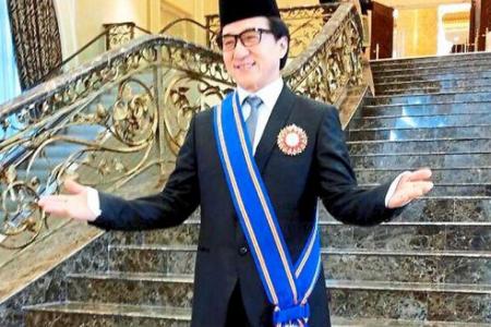 UPDATE: Is that Datuk Jackie Chan? Star turns up in person to get award