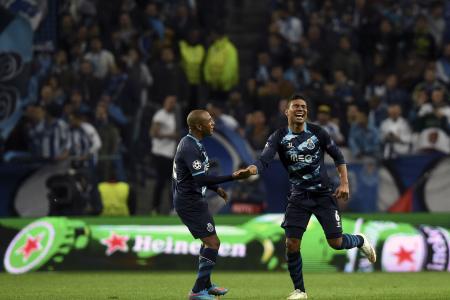 Porto stroll to Champions League quarter-finals