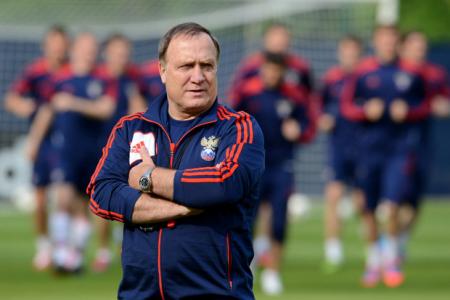Who's the boss? Advocaat's wife might have a say on his time at Sunderland