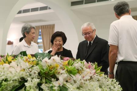 Friends and family attend Mr Lee Kuan Yew's wake at Istana