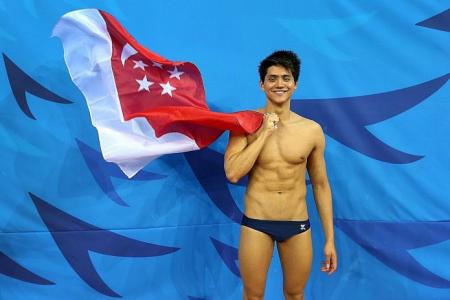 Lopez: Swimmers can better 2011's 17-gold record haul this year
