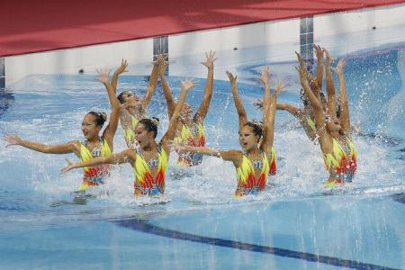 Synchronised swimmers target all five golds