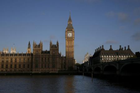 British MPs spent $145,000 on gadgets just before elections