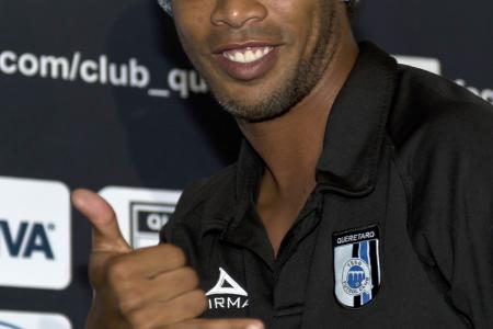 At 35, Ronaldinho still has the magic touch