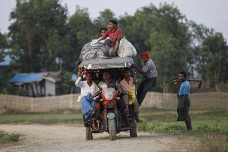Refugees pretending to be Rohingya to get aid: Myanmar military chief