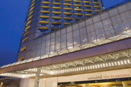 Man dead after apparent fall from Swissotel