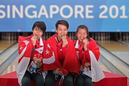 Singapore women bowlers clinch historic trios gold