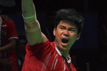 Mixed doubles win pushes Indonesia to top of SEA Games badminton table