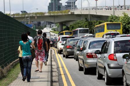 Driving to Malaysia during the public holiday weekend? Take note of these tips