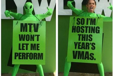 MTV VMA to be hosted by Cyrus