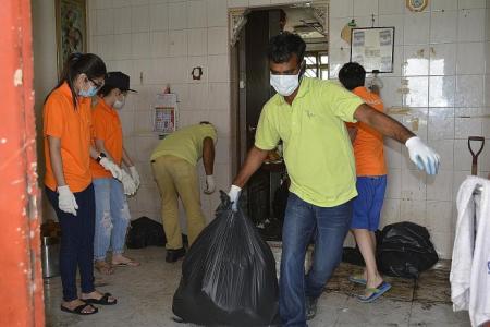 Cleaning out Jurong West hoarders’ flats