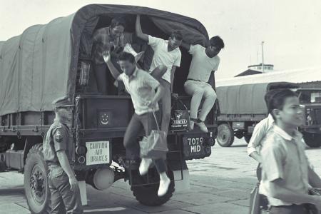 1967: Singapore's first soldiers
