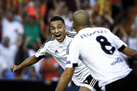 Valencia a giant step closer to Champions League